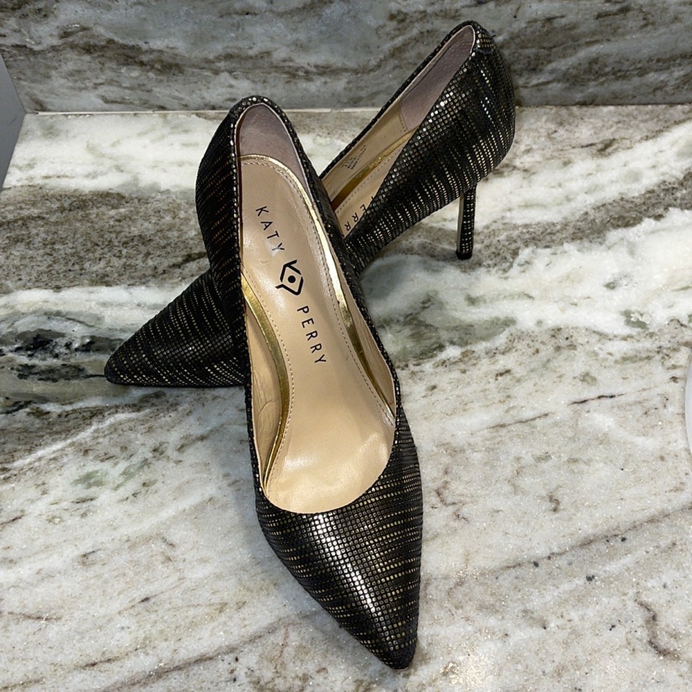 Katy Perry Sissy Pointy Toe Pumps